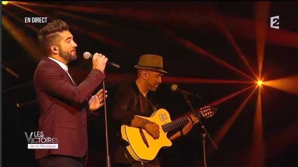 Kendji l'oublié des victoires 2016 de la musique : pas de récompense malgré son interprétation top Les yeux de la mama