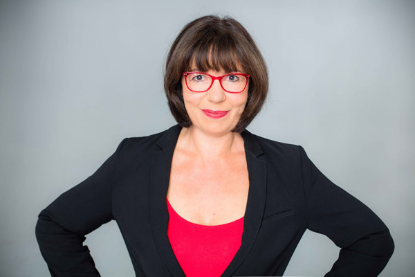 Vos avis sur Super Nanny avec Sylvie qui a succéder à Cathy Sarraï de M6 (elle est décédée)