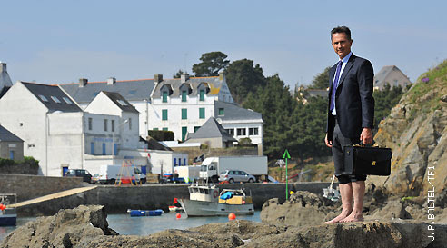 Doc martin saison 4 avec Adriana Karembeu l'atout charme de TF1