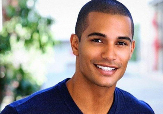 Avis et commentaires sur Jesse / Nathan Owens dans Devious Maids