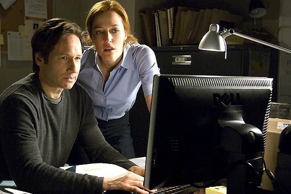 Mulder et Scully de retour en 2015 : la saison 10 X-Files arrive / Article avec AFP relaxnews/ ©20th Century Fox Television