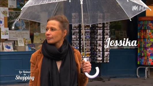 Cristina Cordula va juger le shopping et défilé de Jessika dans les reines du shopping
