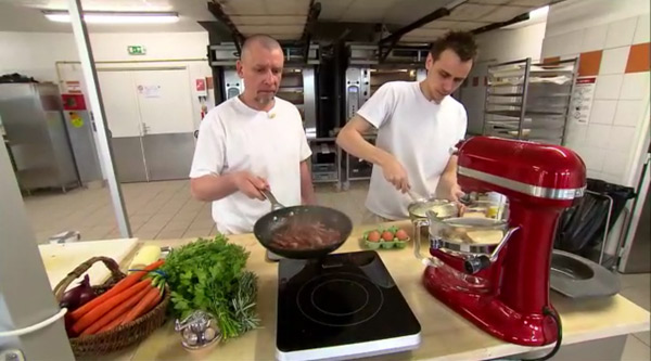 En compétition pour la finale la boulangerie de Laurent et Benoit, la boulangerie de Pauline, la boulangerie de Mathieu et Emile et enfin la boulangerie de Murielle et Etienne.