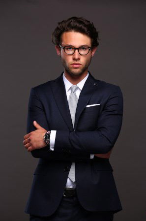 Photo du beau gosse Massimo dans The Apprentice sur M6 / Photo Pierre Olivier-M6