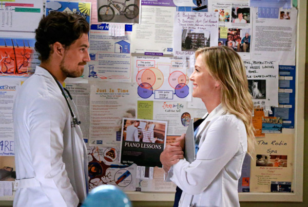 Andrew et Arizona le coup de foudre ?  ;)