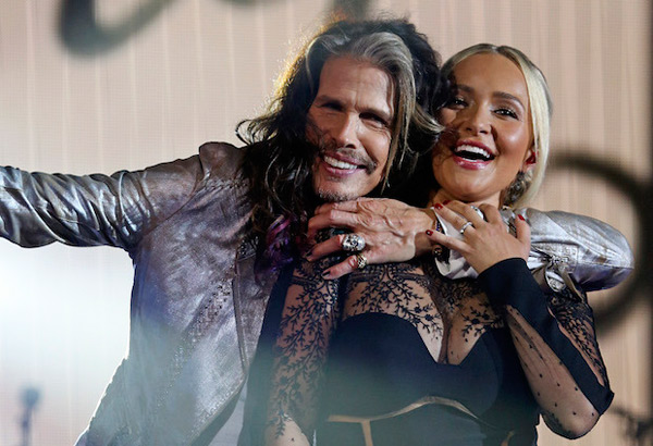  Steven Tyler en guest pour Nashville saison 4x01  / Photo ABC