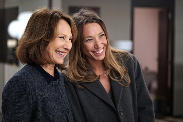 Avis et commentaires sur Dix pour cent avec Nathalie Baye et Laura Smet / Photo FTV- Christophe Brachet