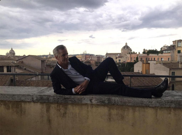 Nouveau magazine M6 en 2016 pour Bernard de la Villardière / Photo @BdLVillardiere