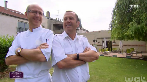 Les avis et réactions sur l'hôtel de Bernard et michel de Bienvenue à l'hôtel sur TF1