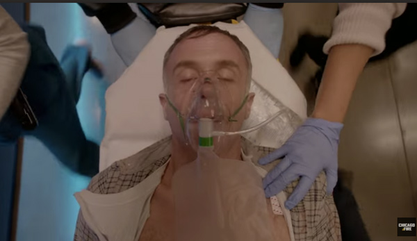 Hermann entre la vie et la mort dans Chicago Fire saison 4 épisode 10 en janvier 2016 ?