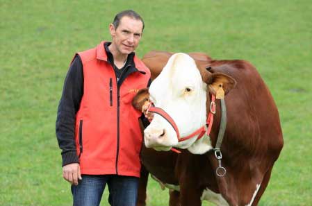 Vos avis et commentaires sur Jean Paul de l'amour est dans le pré 2016 / Photo Aurélien Faidy-M6