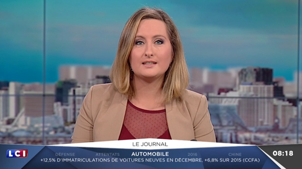 La journaliste LCI pour la matinale 2016 avec le nouveau design 