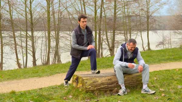 JM et Julien en pleine discussion sur le frère jumeau qui n'existe pas