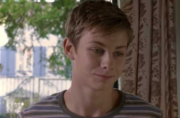 Valentin Byls est Hugo dans la série Sam