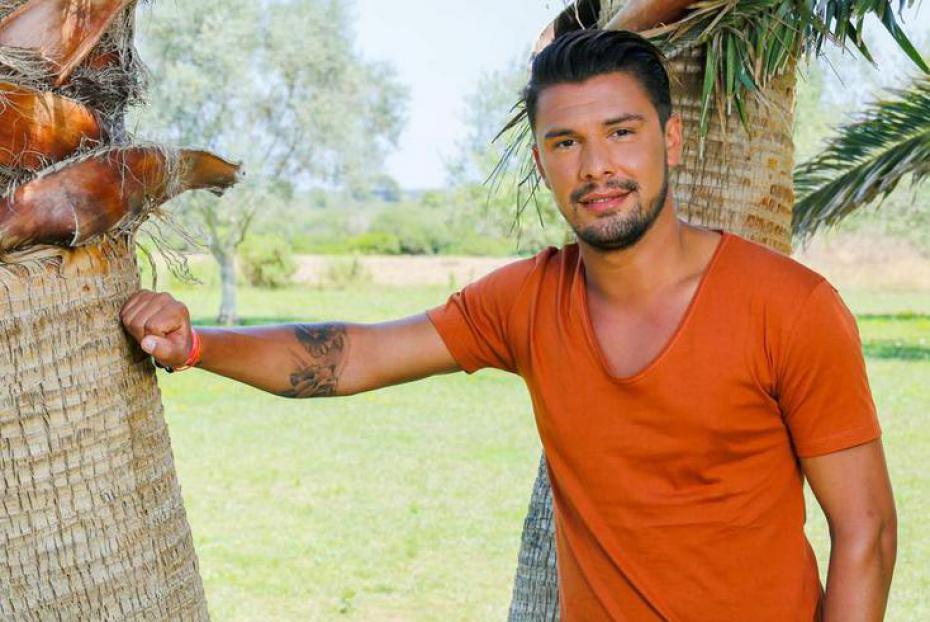 Kevin le beau gosse avec qui le préférez-vous en couple dans les marseillais de W9 ? 