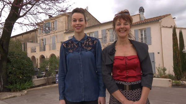 Vos avis et commentaires sur l'hôtel de Chantal et Athina de Bienvenue à l'hôtel / Photo TF1