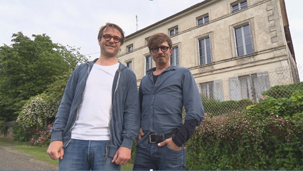 Les avis et commentaires de la maison de Samuel et Axel dans Bienvenue chez nous / Photo TF1