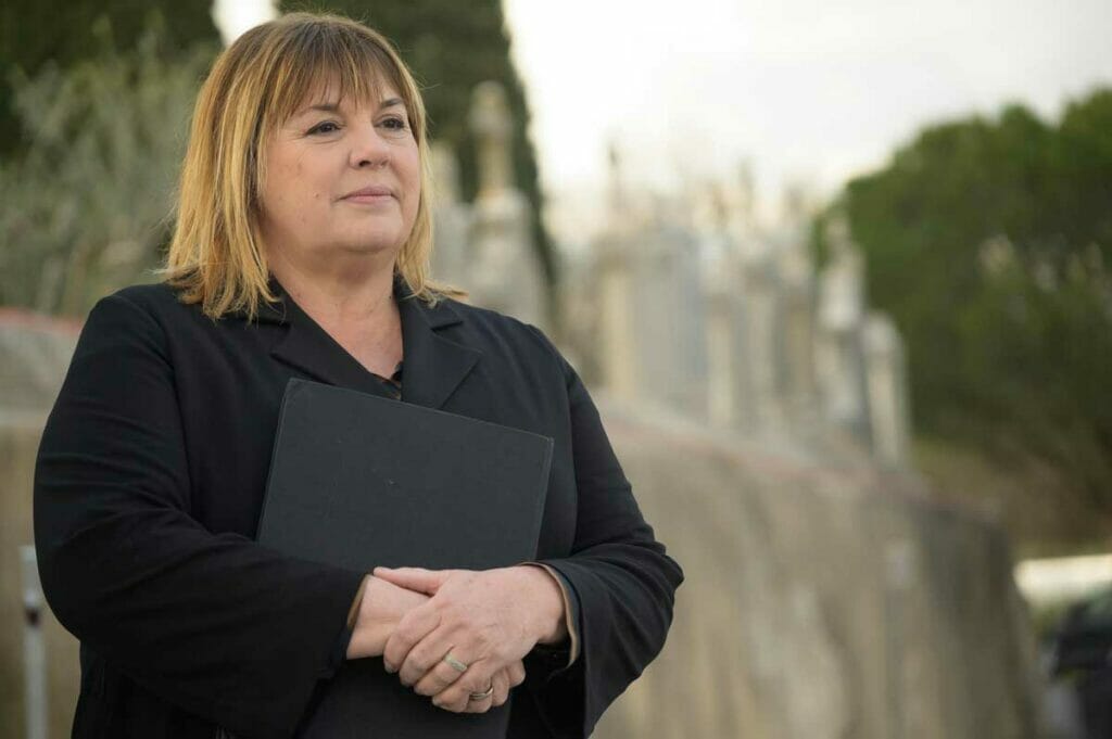 Avis et audience La stagiaire saison 8 ( France 3 2023) les critiques des épisodes de la