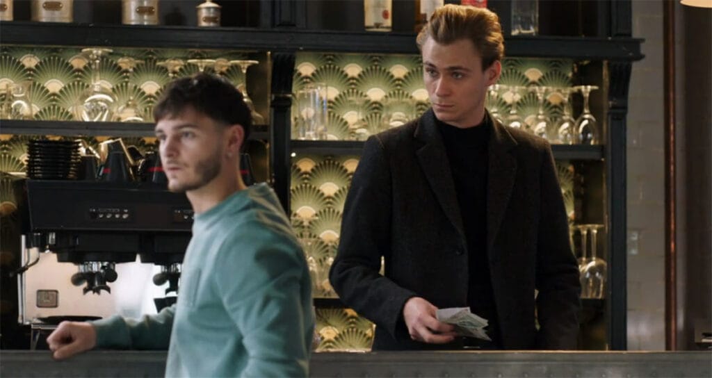 Cécile une arnaqueuse et Gilles la