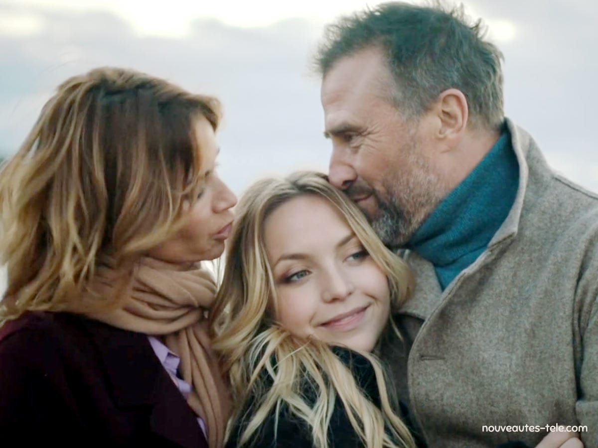 Alex, Judith et Chloé dans DNA