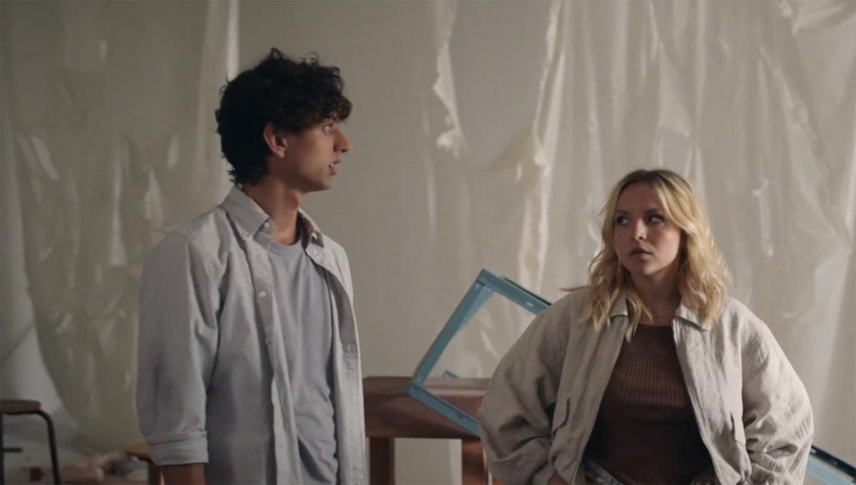 Judith et Jordan dans DNA 