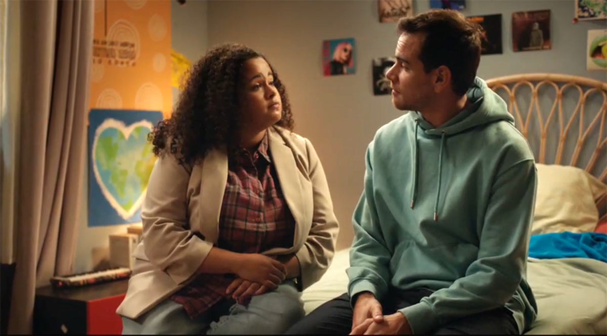 Lizzie et Damien DNA 