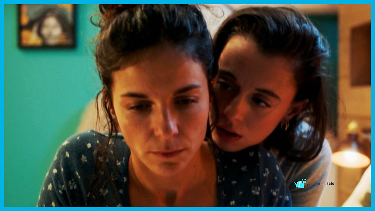 Roxane et Sara en crise dans DNA